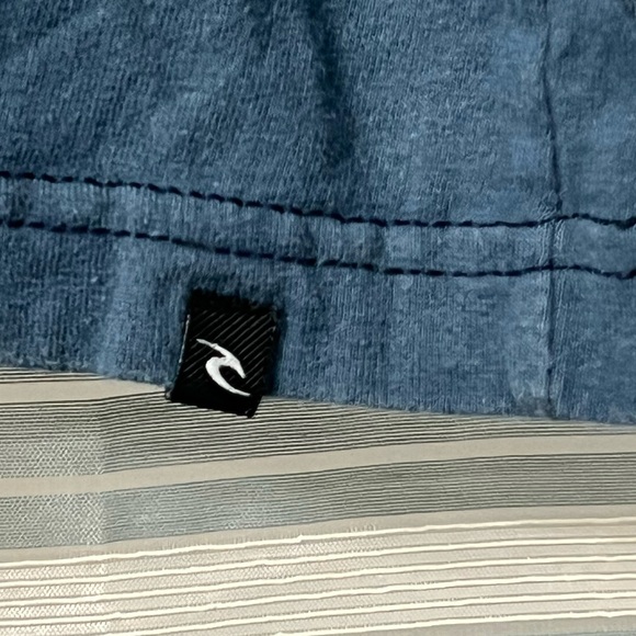 Rip Curl Men's Teal Floral Graphic Tee - Picture 4 of 7